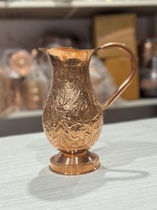 Ensemble de carafes en cuivre pour des moments élégants de brunch sur le toit, ensemble de service en métal avec verres, durable et réutilisable pour la cuisine. - Product Image 4