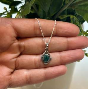 จี้มรกตวินเทจ NIKHIL GEMS เงินแท้ 925 ทำมือ อัญมณีสีเขียว รับรองโดยบุคคลที่สาม รูปทรงแฟนซี - Product Image 3
