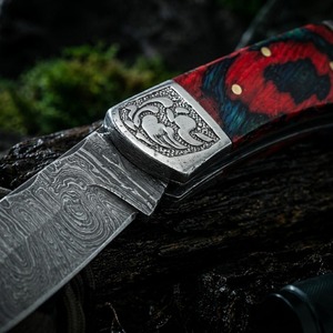 Cuchillo Plegable de Acero de Damasco con Punta Caída, Mango Rojo, Hoja Recta, para Camping y Actividades al Aire Libre, 6.5 Pulgadas de Longitud Total - Product Image 3