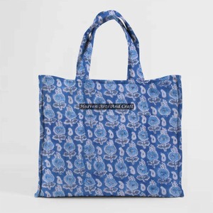 Bolso cuadrado acolchado de compras acolchado de algodón estampado de bloque completo personalizado con 2 patrones bolso de hombro personalizable con asa de playa - Product Image 1