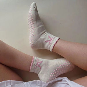 Calcetines Deportivos Heart Grip, Antideslizantes, de Algodón Elástico, Transpirables, Cómodos, para Yoga, Pilates, Fitness, Modernos, para Entrenamiento en Interiores - Product Image 3