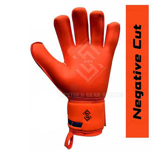 Gants de gardien de but en latex durable antidérapants avec protection supplémentaire de la paume, fabriqués sur mesure avec impression de logo personnalisé - Product Image 3