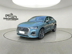 รถยนต์มือสอง Audi Q3 Luxury SUV ปี 2025 แบบ 5 ที่นั่ง เกียร์อัตโนมัติ เครื่องยนต์เทอร์โบ ภายในตกแต่งด้วยหนัง หลังคาพาโนรามิก ยาง R18 พวงมาลัยซ้าย - Product Image 1