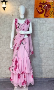 Hermoso sari floral rosa listo para usar para mujeres, ideal para bodas y fiestas, estilo tradicional indio pakistaní. - Product Image 5