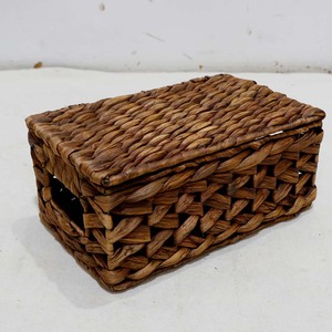 Best Selling Water Hyacinth Woven Home Storage Box <b>Desktop</b> <b>Organizer</b> with Hinged Lid and Handles - Product Image 4