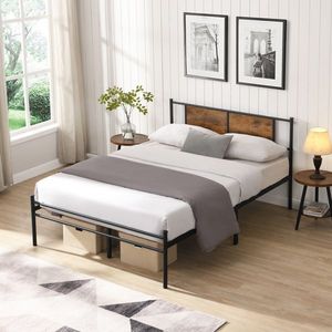 Base de Cama Metálica Tamaño Queen con Cabecera de Panel de Madera, Detalles Decorativos Negros - Product Image 1