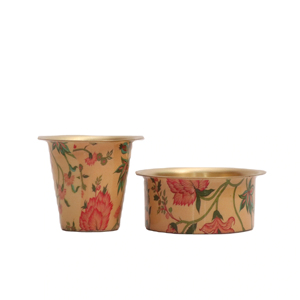 Juego de Tazas de Café Dabara de Latón Pintadas a Mano de Primera Calidad, Taza y Platillo de Café con Filtro del Sur de la India con Motivo Floral Esmaltado - Product Image 2