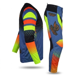 Conjunto de Pantalones y Jersey de Motociclismo Guruna Z Rojo Unisex de Poliéster/Algodón, Ropa de Motociclismo Transpirable, Impermeable, Resistente al Viento y de Secado Rápido - Product Image 3