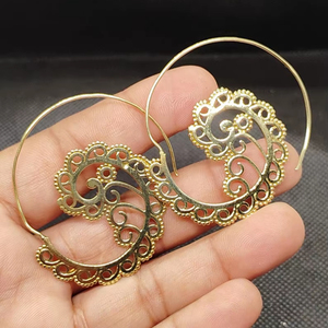 Magnifiques Boucles d'Oreilles Longues Pendantes en Labradorite Naturelle Éclatante, en Laiton Massif Plaqué Or, Design Perlé, Serties en Bezel, Faites à la Main, Tendance - Product Image 6