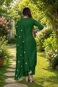 Beautiful <b>Womens</b> Rayon <b>Kurta</b> Set With Flowing Silhouette For Family Gatherings And Festive Wear - Product Image 5
