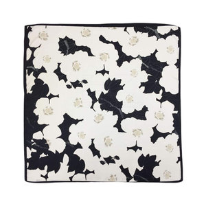 OEM Service High Quality Women Square <b>Scarf</b> Wholesale Custom Design Skin Friendly 100% <b>Silk</b> Floral Pattern Elegant Style - Product Image 1