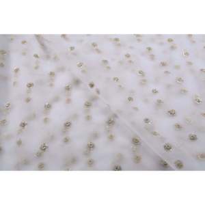 Tissu en filet brodé blanc teignable avec sequins dorés, 40 pouces de large, style Chanderi, vendu au mètre - Product Image 2
