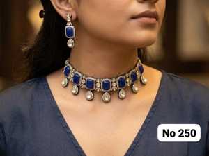 Indian Bridal Gold Plated Kundan <b>Necklace</b> Set with Imitation Pearl and Zircon Stones <b>Matching</b> Earrings for Women's Wedding Party - Product Image 2