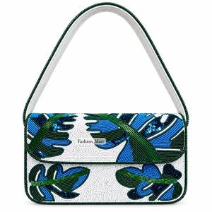 Bolso de Hombro con Solapa y Cuentas Azules Hecho a Mano, con Patrón de Sombrilla de Playa, Bolso de Noche Bonito - Product Image 4
