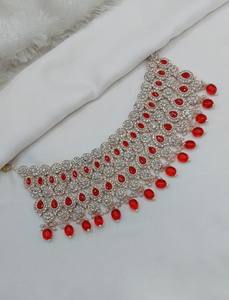 Exquisito Conjunto de Joyería Nupcial Étnica de Aleación Chapada en Oro Rosa con Zirconia, Collar Gargantilla, Pendientes y Maang Tikka para Aniversario - Product Image 3