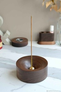Quemador de incienso Bukhoor hecho a mano en India, de bambú ecológico y madera árabe, con estética real para decoración del hogar. - Product Image 3