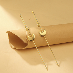Pendientes de Aro con Diseño de Luna y Estrella Celestial, Latón Chapado en Oro de 24K, Minimalistas, Elegantes y Modernos, Joyería de Moda para Mujer, Venta al por Mayor - Product Image 3
