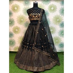 LEHENGA CHOLI NOIR AVEC DUPATTA, TRAVAIL DE BRODERIE À LA MAIN EN FILS DE SOIE, DESIGNER - Product Image 1