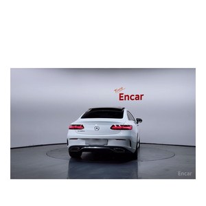 Mercedes-Benz Classe E E220d Coupé 2019, 63 912 km, Diesel, Automatique, Sièges en Cuir, Caméra Arrière, Volant à Gauche - Product Image 3