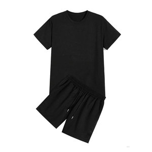 ชุดกีฬาลำลองฤดูร้อนสำหรับผู้ชาย พิมพ์ลายคุณภาพสูง ผ้าฝ้าย 100% เสื้อแขนสั้นน้ำหนักเบาและกางเกงขาสั้น ดีไซน์โลโก้ - Product Image 2