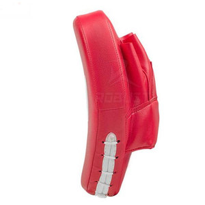 Almohadillas de Piel Suave para Entrenamiento de Boxeo Seguro con Absorción de Humedad, Acabado Liso y Control Firme de las Manos - Product Image 5