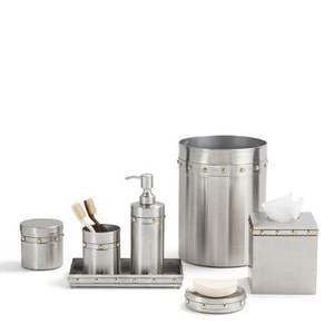 Ensemble de salle de bain en métal durable et écologique avec distributeur de savon, porte-brosse à dents, organisateur élégant, design classique et luxueux - Product Image 1