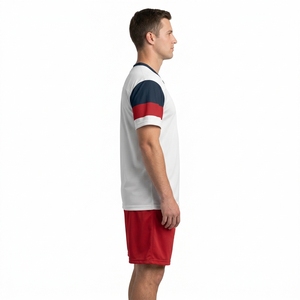 Ensemble d'uniformes de football sublimés personnalisés, maillot d'équipe, shorts, vêtements de sport pour l'entraînement, la compétition et les clubs - Product Image 6