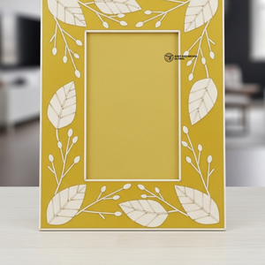 Cadre photo en résine jaune, cadre de table décoratif moderne - Product Image 4