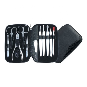 Kit de manucure professionnel complet de 11 pièces disponible en couleur personnalisée avec des instruments de logo en acier inoxydable