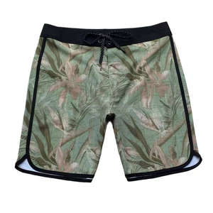 Listo para enviar, pantalones cortos deportivos con estampado de estilo callejero para hombre, pantalones cortos lisos transpirables de poliéster de secado rápido para hombre - Product Image 6