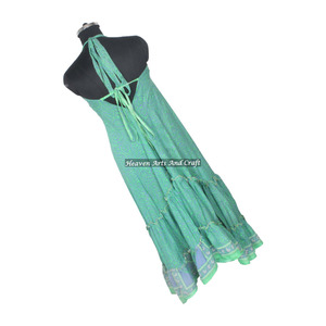 Robe de soirée élégante sans manches en soie vintage bohème pour femme, style sari indien, confectionnée par des designers - Product Image 2
