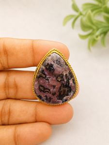 Pendentif artisanal en laiton plaqué or avec jaspe gabbro naturel, bijoux de mariage pour femmes par UDGEMS - Product Image 6