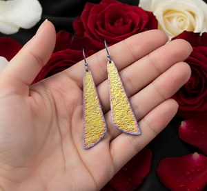 ต่างหูทองเหลืองทรงหยดน้ำทำมือ ดีไซน์เรขาคณิตเคลือบไทเทเนียม PVD สีรุ้ง ทนทานต่อการเปลี่ยนสี สไตล์โบฮีเมียน สำหรับงานปาร์ตี้ของผู้หญิง - Product Image 1