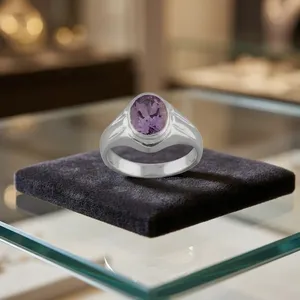 Bague en argent sterling 925 pour homme avec améthyste violette, coupe ovale, pierre précieuse authentique, bijou statement, classique, élégant, à porter au quotidien - Product Image 2