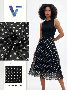 Tissu satiné latin respirant et léger 100 % polyester pour vêtements de détente et tenues d'intérieur pour femmes et hommes - Product Image 4