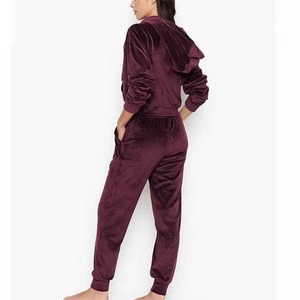 Conjunto Deportivo de Terciopelo para Mujer, Corte Ajustado, Transpirable, con Capucha, para Invierno, con Envío Aéreo - Product Image 2