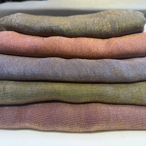 Tissu satiné tissé métallique en polyester/nylon, poids moyen, style uni, pour robes de mariage/occasions spéciales - Product Image 1