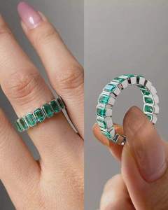 Anillo de Boda de Eternidad Completa con Esmeralda Verde, Joyería Fina de Lujo, Oro Blanco Sólido de 14K, Anillo de Aniversario - Product Image 2