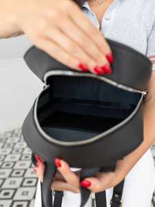 Mini Mochila de Cuero Genuino con Acabado Premium, Bolso Pequeño de Cuero Real, Mochila de Viaje para Mujer, LMBP-0048 - Product Image 4