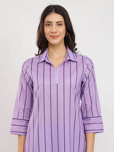 Kurta violet à col en V brodé de fleurs avec manches trois quarts et pantalon palazzo assorti, ensemble décontracté pour tous les jours pour femmes - Product Image 3