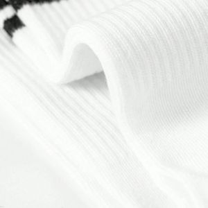 Chaussettes hautes en coton/élasthanne tricotées de haute qualité, respirantes, à séchage rapide, fines, côtelées, avec logo jacquard sublimé personnalisé, faible MOQ - Product Image 3
