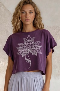 Camiseta corta de algodón con cuello redondo y dobladillo sin rematar para mujer, estilo casual y holgado, ideal para verano y uso diario, con estampado gráfico. - Product Image 5