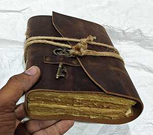 Diario de cuero de búfalo vintage cuadrado con cierre de cuerda de coco, cuaderno y diario de papel artesanal con borde deshilachado para el Día de Acción de Gracias - Product Image 5