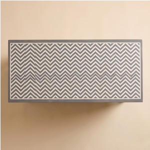 Mueble de almacenamiento tradicional hecho a mano con incrustaciones de hueso gris, 2 cajones y diseño de chevron – Muebles de almacenamiento al por mayor de la India - Product Image 3