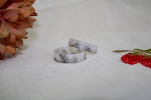 Anillo de Resina Cristiano Moderno con Forma Geométrica, Unisex, para Uso Diario, Aniversario de Bodas, Joyería Certificada por Terceros - Product Image 6