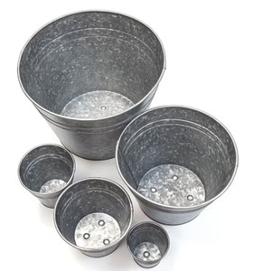 Prix de gros - Ensemble de 3 pots de fleurs en métal galvanisé avec finition naturelle pour plantes d'extérieur - Product Image 2