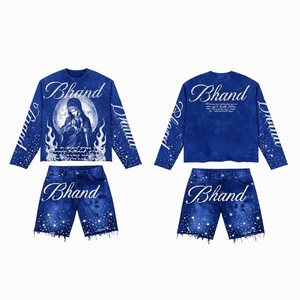 Conjunto de camiseta y pantalones cortos de mezclilla desgastada personalizada Glory Zone, estilo urbano moderno, estampado, para uso unisex. - Product Image 3