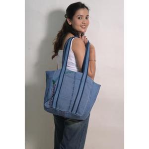 Bolso de mano hecho a mano de algodón indio Kantha, bolso de hombro estilo bohemio para mujer, bolso de compras para el mercado. - Product Image 1