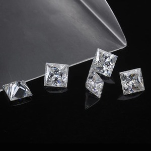 Diamante Cultivado en Laboratorio CVD de Gran Tamaño, 5CT, Corte Princesa, G SI1, Certificado IGI, 3EX, Corte Excelente, Proveedor B2B para Distribuidores e Importadores de Diamantes - Product Image 5