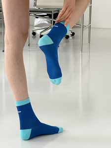 Calcetines de Mujer con Bloques de Color, Transpirables, de Algodón Tejido, para Uso Diario, Estilo Regular, Temporada de Primavera - Product Image 3